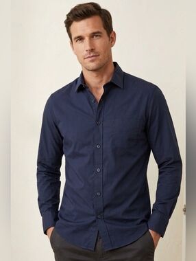 UNTUCKit Gironde Navy Blue Performance Shirt - Slim Fit Large